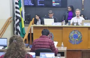 Contas do ex-prefeito Edinho Silva são aprovadas pelos vereadores na Câmara Municipal de Araraquara