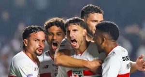 Sob protestos da torcida, São Paulo vence o Internacional e alivia situação de Dorival Junior
